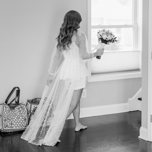 Pearl Robe - Picture 1 of 7